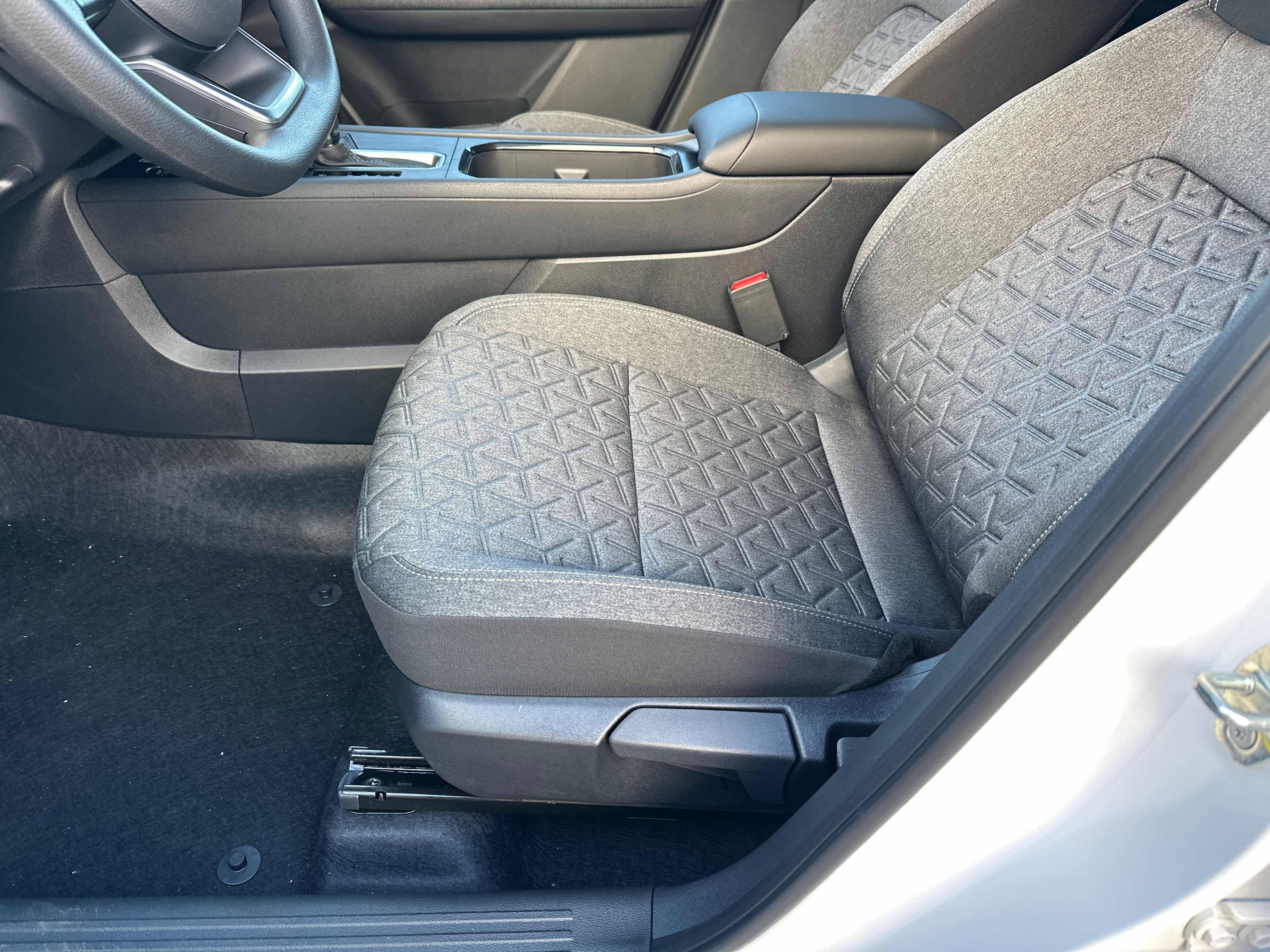 New 2027 Nissan Kicks SV AWD/4WD image 21