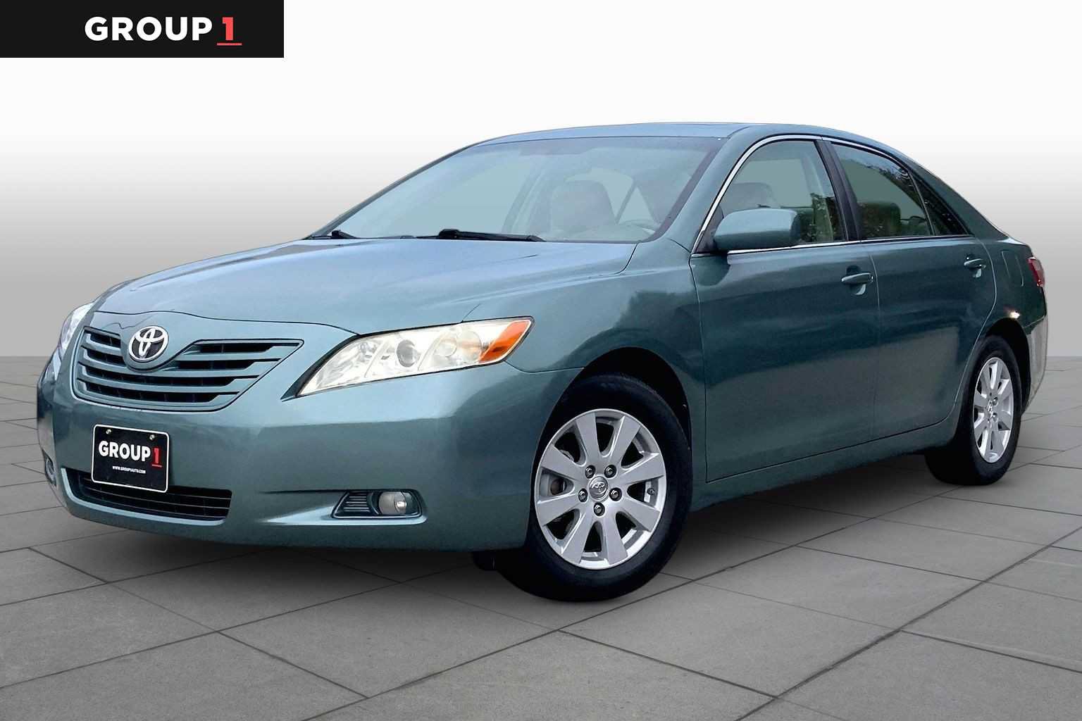 Used 2008 Toyota Camry XLE FWD image 1