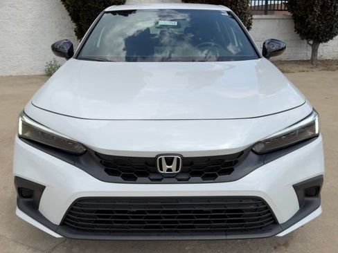 Used 2024 Honda Civic Sport image 8