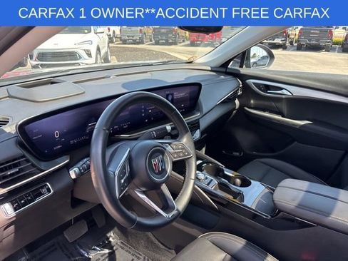 Used 2024 Buick Envision Avenir image 18