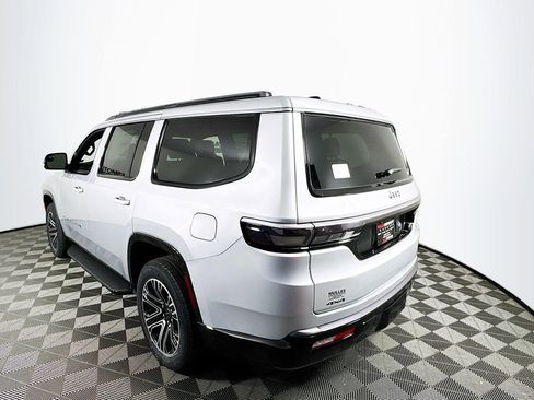 New 2026 Jeep Grand Wagoneer 4WD w/ Premium Group I image 5