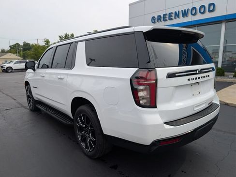 Used 2024 Chevrolet Suburban RST w/ Luxury Package AWD/4WD image 3