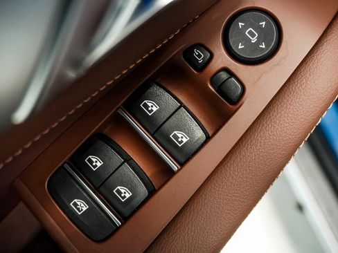 Used 2021 BMW X5 xDrive45e w/ Premium Package image 28