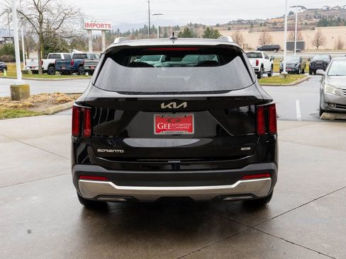 New 2026 Kia Sorento EX w/ EX Premium Package AWD/4WD image 6