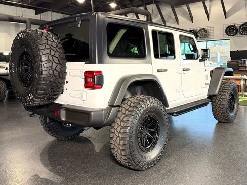 Used 2024 Jeep Wrangler Unlimited Rubicon w/ Convenience Group image 14