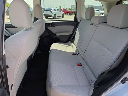 Used 2018 Subaru Forester 2.5i Premium w/ Protection Package #1 AWD/4WD image 10