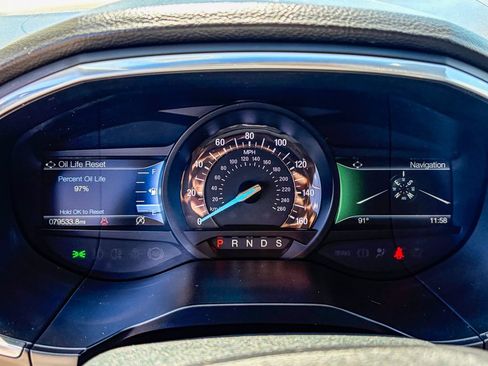 Used 2019 Ford Edge Titanium w/ Equipment Group 301A AWD/4WD image 10