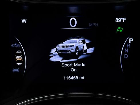 Used 2019 Jeep Grand Cherokee Altitude RWD image 9