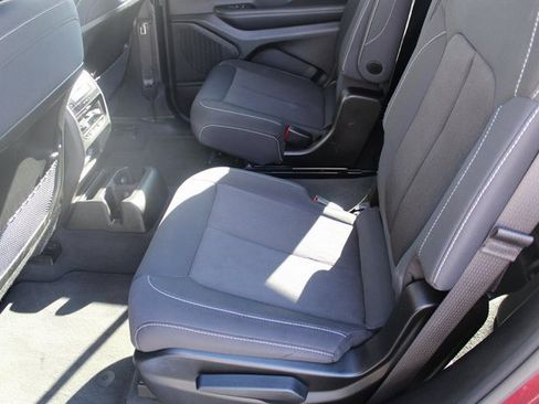 Used 2023 Jeep Grand Cherokee L Laredo image 19