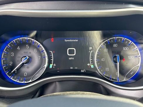 New 2026 Chrysler Voyager LX image 19