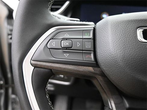 New 2025 Jeep Grand Cherokee L Limited image 34