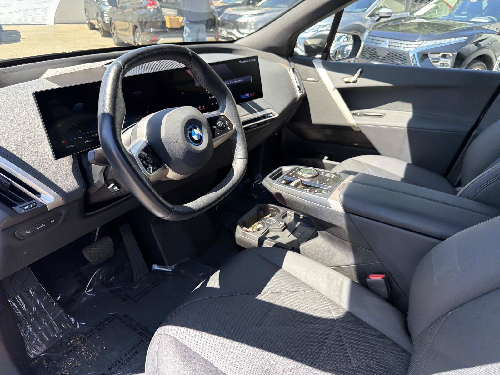 Used 2024 BMW iX xDrive50 w/ Convenience Package AWD/4WD image 14