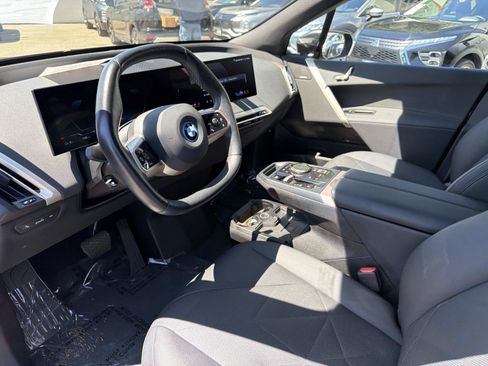 Used 2024 BMW iX xDrive50 w/ Convenience Package AWD/4WD image 14