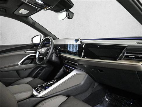 Certified 2025 Audi Q5 Premium w/ Premium Plus AWD/4WD image 23