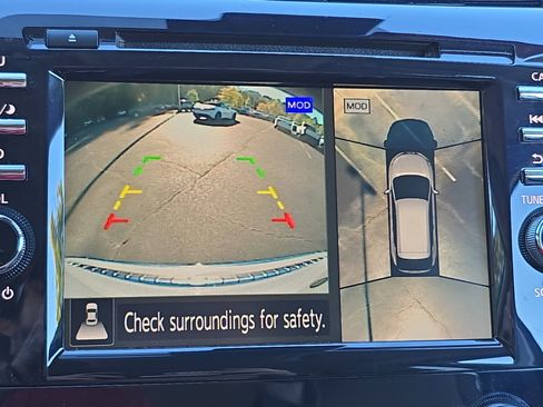 Certified 2024 Nissan Murano Platinum w/ Cargo Package image 23