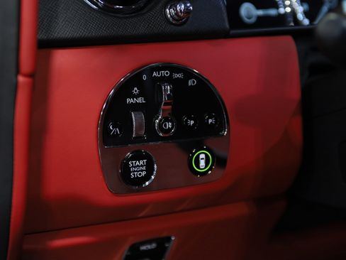 Used 2023 Rolls-Royce Cullinan AWD/4WD image 20