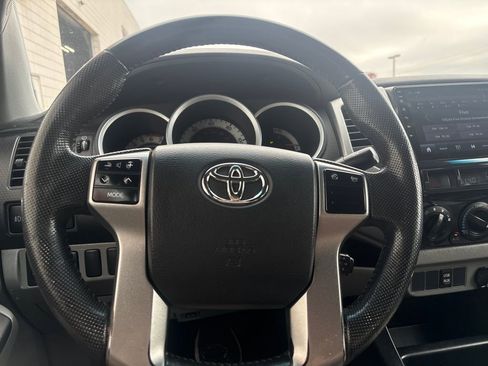 Used 2013 Toyota Tacoma PreRunner image 16