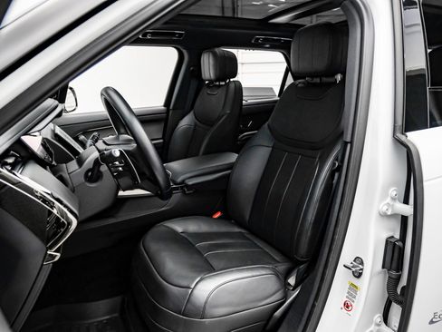 Used 2025 Land Rover Range Rover Sport Dynamic SE image 34