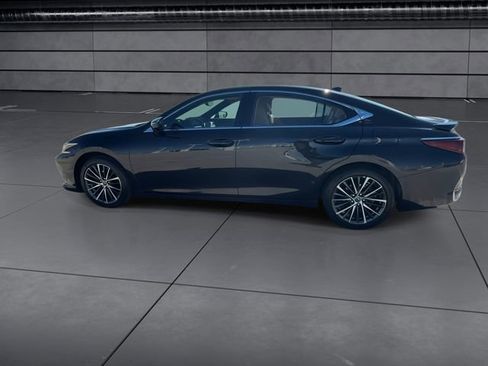 Certified 2025 Lexus ES 300h w/ Premium Package image 5