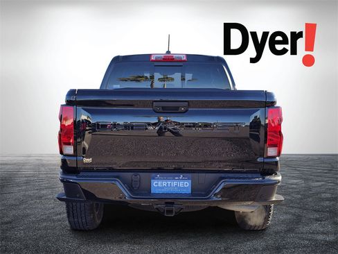 Certified 2023 Chevrolet Colorado Trail Boss w/ Technology Package image 5