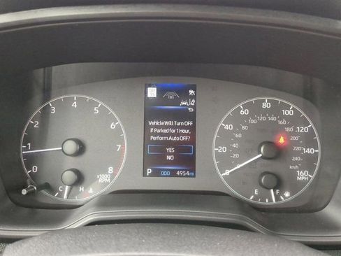 Certified 2025 Toyota Corolla SE image 10