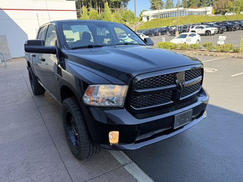Used 2017 RAM 1500 Express w/ Express Value Package AWD/4WD image 7