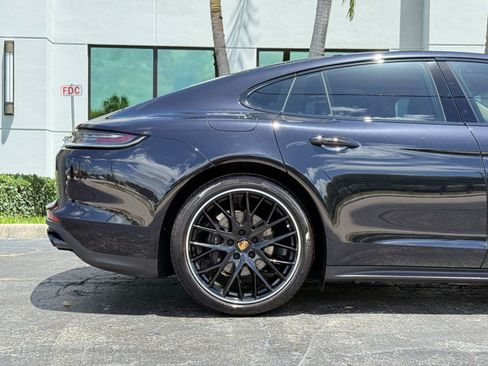 Used 2023 Porsche Panamera Platinum Edition RWD image 4