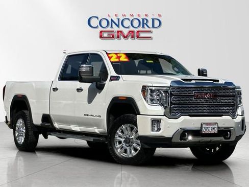 Used 2022 GMC Sierra 3500 Denali w/ Denali Ultimate Package AWD/4WD image 2