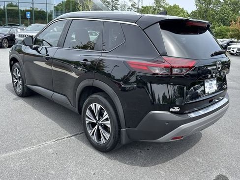 Used 2023 Nissan Rogue SV w/ SV Premium B Package FWD image 5