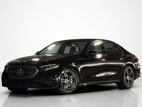 New 2026 Mercedes-Benz E 450 4MATIC Sedan image 1