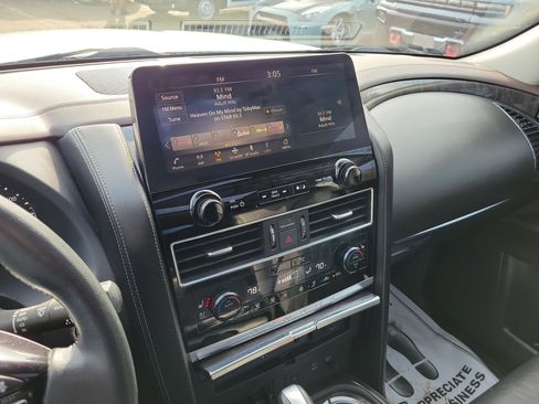 Used 2022 Nissan Armada Platinum w/ Captain's Chairs Package image 29