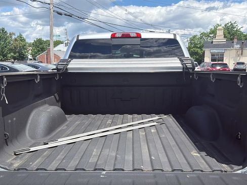 Used 2018 Chevrolet Silverado 1500 LTZ AWD/4WD image 10