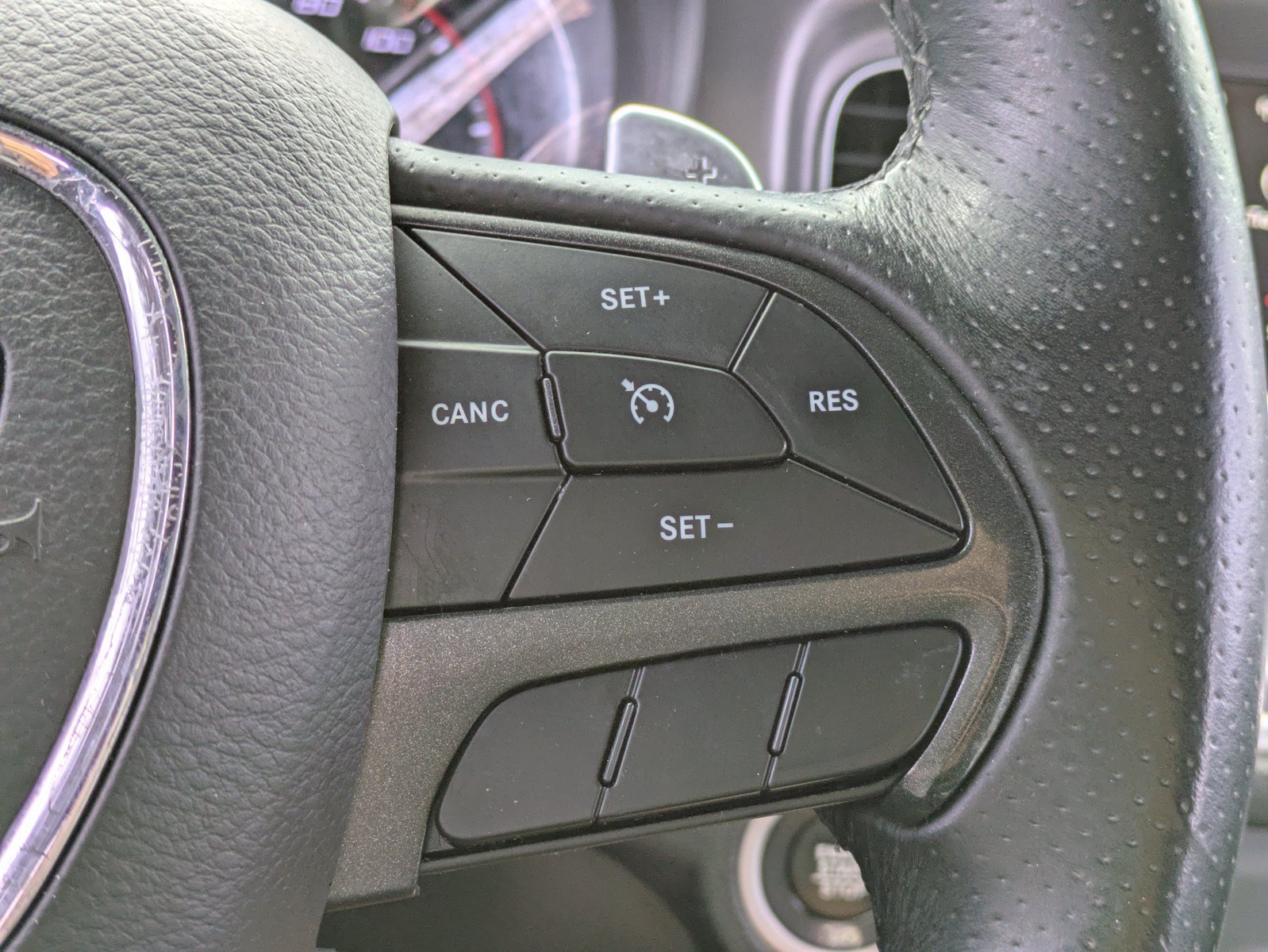 Used 2019 Dodge Charger R/T w/ Navigation & Travel Group RWD image 20