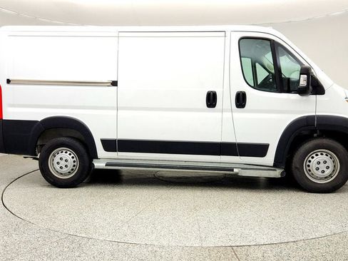 Used 2025 RAM ProMaster 2500 w/ U-Haul Equipment Group FWD image 4