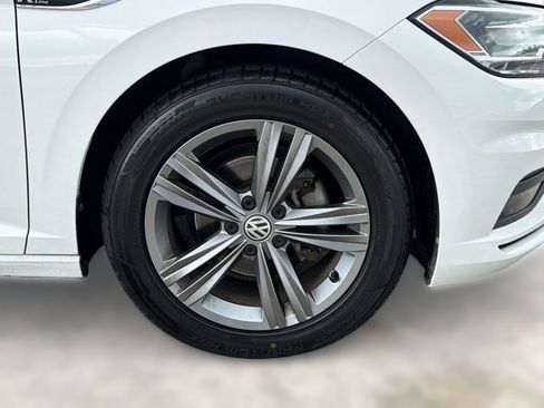 Used 2020 Volkswagen Jetta R-Line FWD image 13