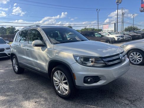 Used 2012 Volkswagen Tiguan SE image 6