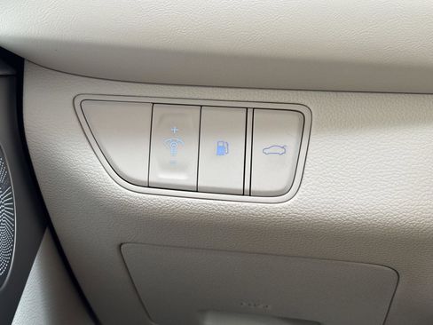 Used 2026 Genesis G70 2.5T Prestige image 21