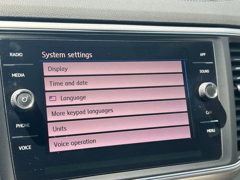 Used 2018 Volkswagen Atlas SE FWD image 17