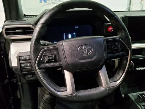 Used 2024 Toyota Tacoma TRD Off-Road image 19