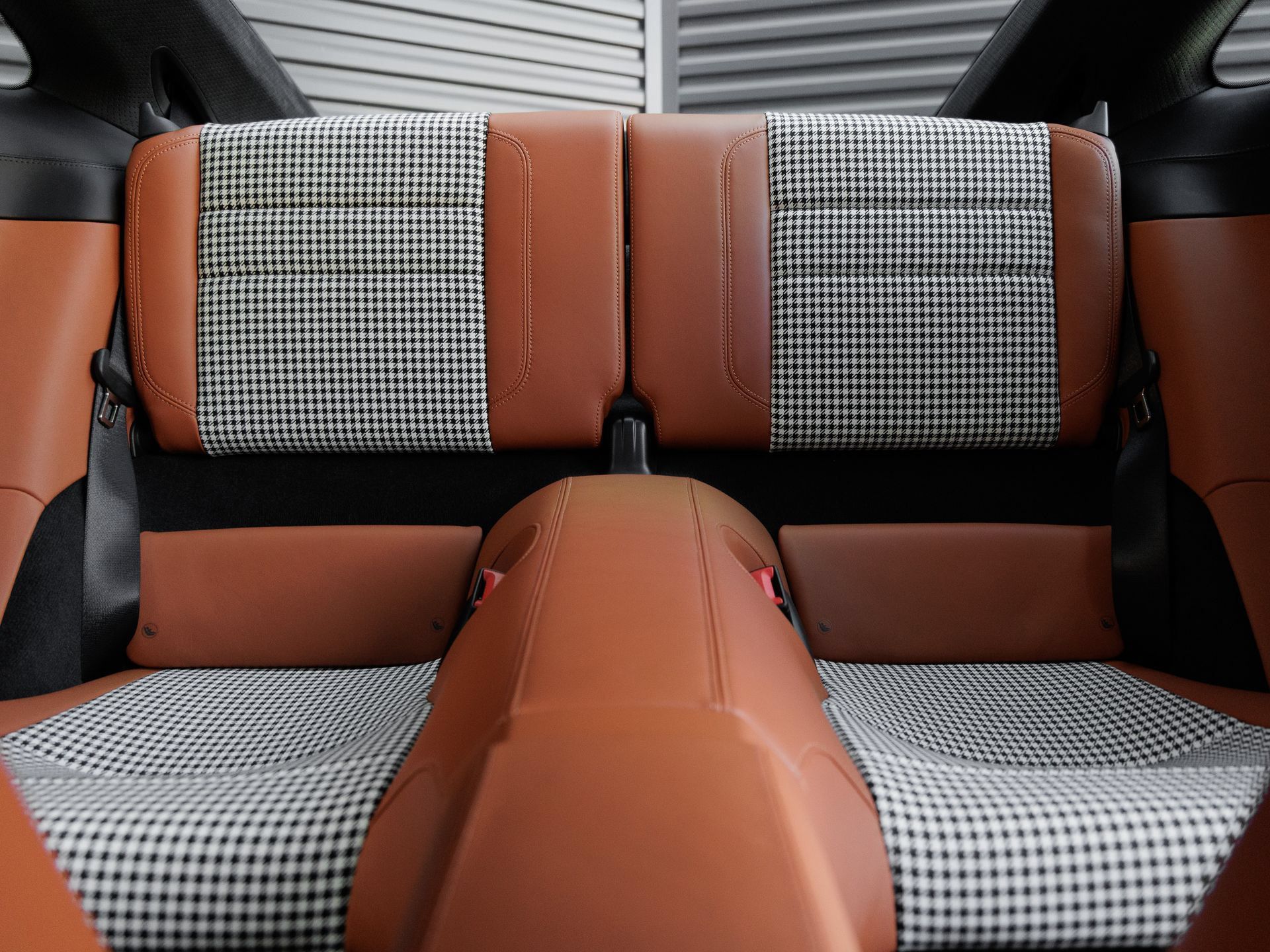 Certified 2023 Porsche 911 Sport Classic RWD image 30