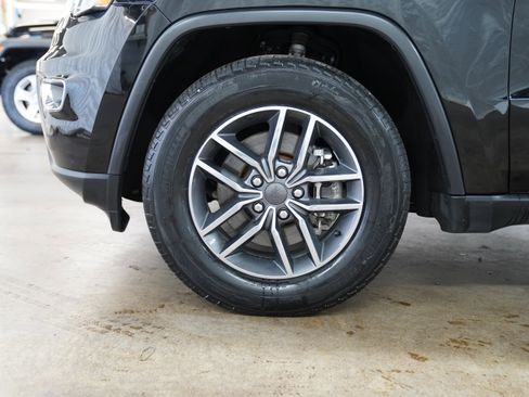 Used 2021 Jeep Grand Cherokee Limited w/ Trailer Tow Group IV AWD/4WD image 15