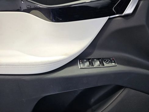 Used 2020 Tesla Model X AWD/4WD image 12