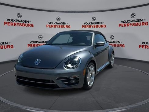 Used 2019 Volkswagen Beetle 2.0T SE FWD image 3