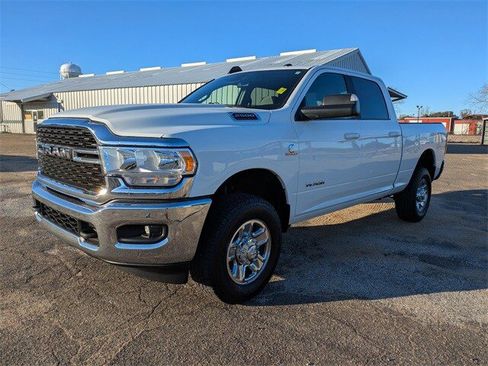 Used 2022 RAM 2500 Big Horn w/ Cold Weather Group image 8