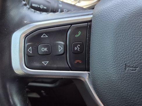 Used 2022 RAM 1500 Laramie AWD/4WD image 12