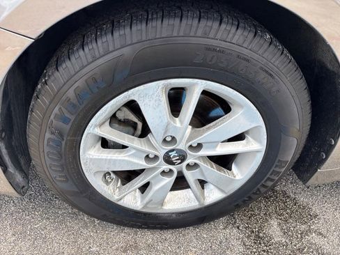 Used 2018 Kia Optima LX FWD image 8
