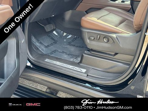 Used 2024 Chevrolet Suburban High Country image 24