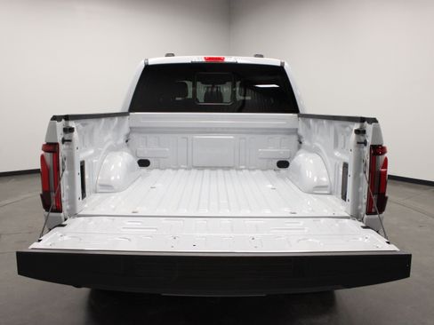 Used 2025 Ford F150 Lariat AWD/4WD image 16