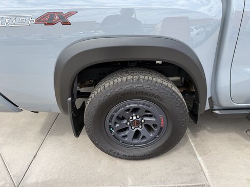 Used 2025 Nissan Frontier PRO-4X w/ Pro Convenience Package AWD/4WD image 15