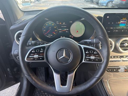 Used 2020 Mercedes-Benz GLC 300 4MATIC image 19